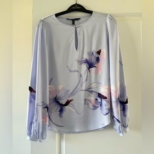 White House Black Marker Blouse